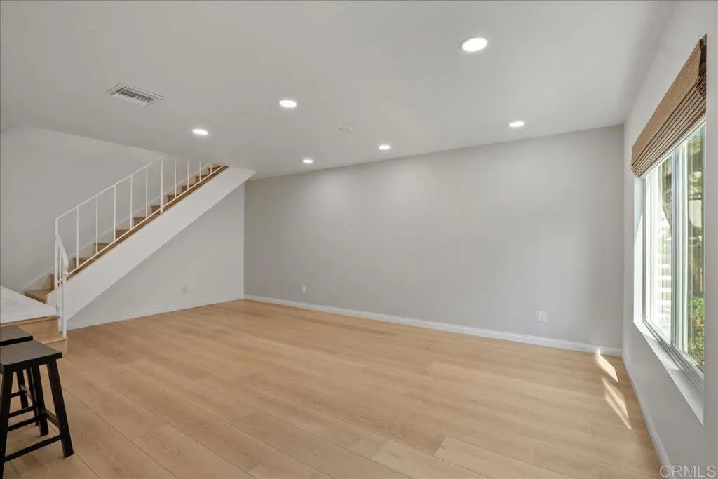 Photo #2: PTP2602838 Listing: Photo #2