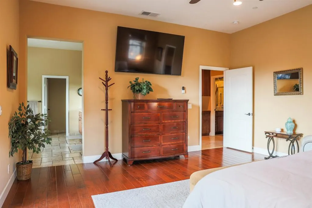 https://cdn.realtyfeed.com/cdn/127/306692959/6656df1c0e31d5711ee2d362331288db.webp