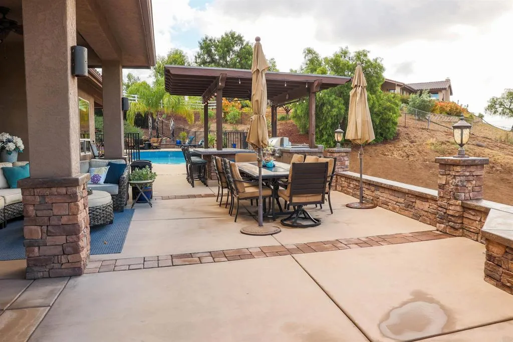 https://cdn.realtyfeed.com/cdn/127/306692959/9b22101bb42071ffc304c85f75a57ec4.webp