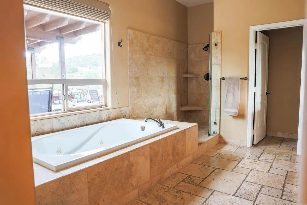 https://cdn.realtyfeed.com/cdn/127/306692959/a87429258431213cee174f0c12f0da15.webp