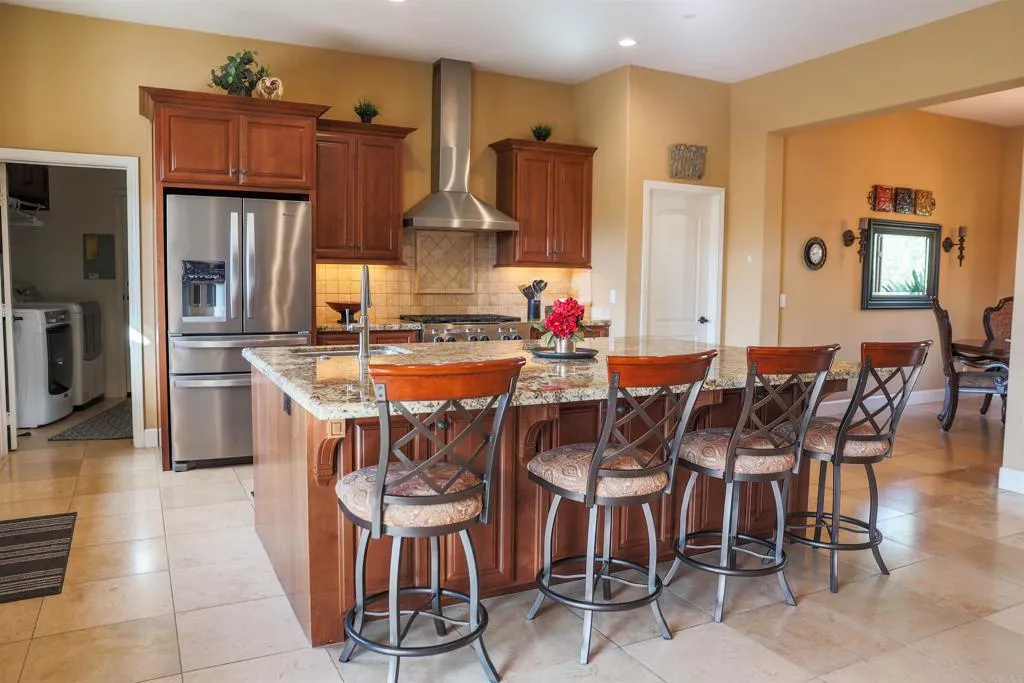 https://cdn.realtyfeed.com/cdn/127/306692959/fb0b94a797b5516279a87d3be61d0161.webp
