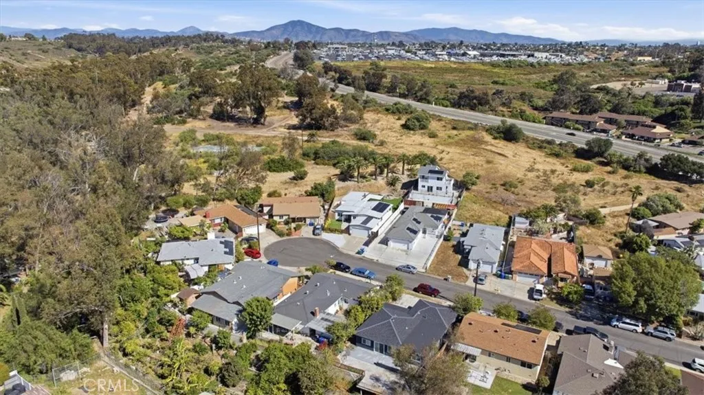 https://cdn.realtyfeed.com/cdn/127/306692977/549824761f586ab6744a38390cc4f71c.webp