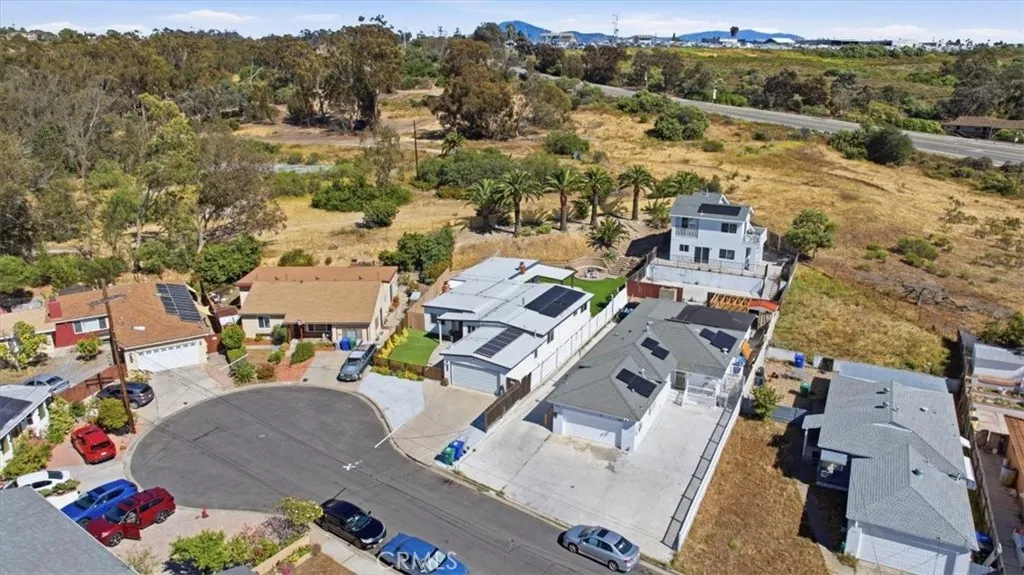 https://cdn.realtyfeed.com/cdn/127/306692977/66c1d675d5d93c8c3bc19de435e2b79d.webp