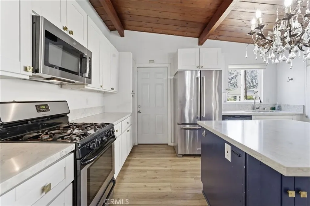https://cdn.realtyfeed.com/cdn/127/306692977/a45fe85031b29a88cbe538e733a4a565.webp