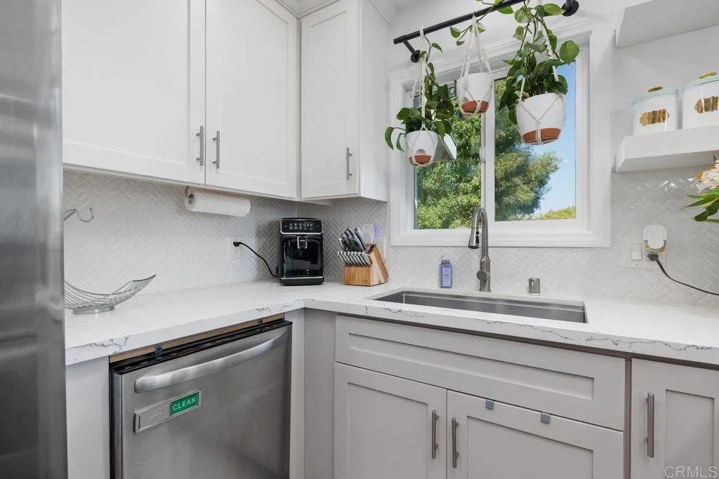 https://cdn.realtyfeed.com/cdn/127/306692983/6a2b30553969e497eabb383b3fa53b50.webp