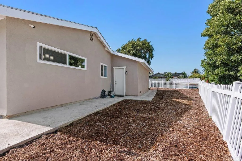https://cdn.realtyfeed.com/cdn/127/306692983/8729e651764308f133e05e3a202a7aa3.webp