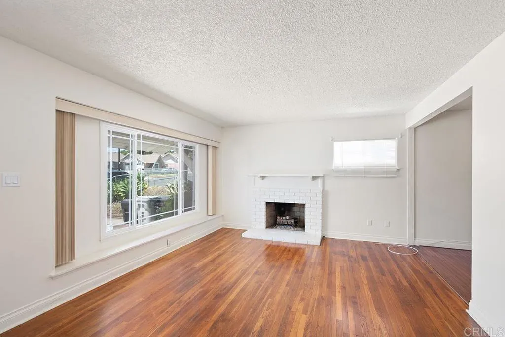 https://cdn.realtyfeed.com/cdn/127/306693009/1761664b0623ce72967bd8e4c835230e.webp