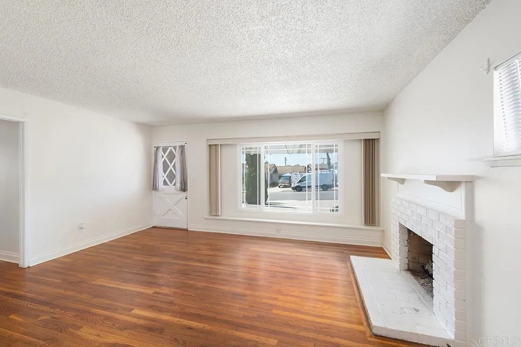 https://cdn.realtyfeed.com/cdn/127/306693009/17be42708fde8d9336490256c6990060.webp