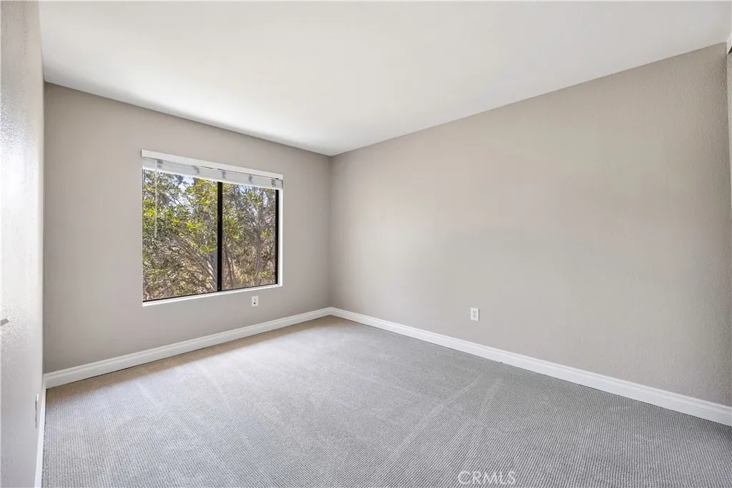 https://cdn.realtyfeed.com/cdn/127/306693038/13aca65a1ab56af4878194a59e8b67f7.webp