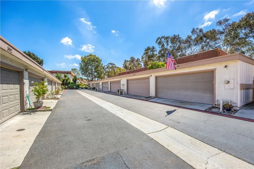 https://cdn.realtyfeed.com/cdn/127/306693038/29dab7c9fe9b5f2bd197850beca3ea5c.webp