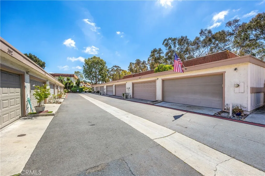 Photo #33: SW26081834 Listing: Photo #33