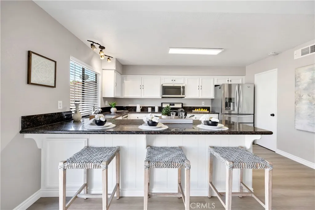 https://cdn.realtyfeed.com/cdn/127/306693038/eadc22b81ef235495e57c85778f17079.webp