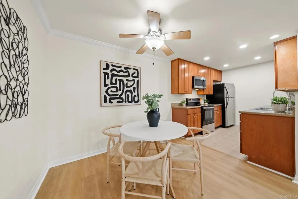 https://cdn.realtyfeed.com/cdn/127/306693078/880c05d5ce880e5dc18ba4feb7a6bf36.webp