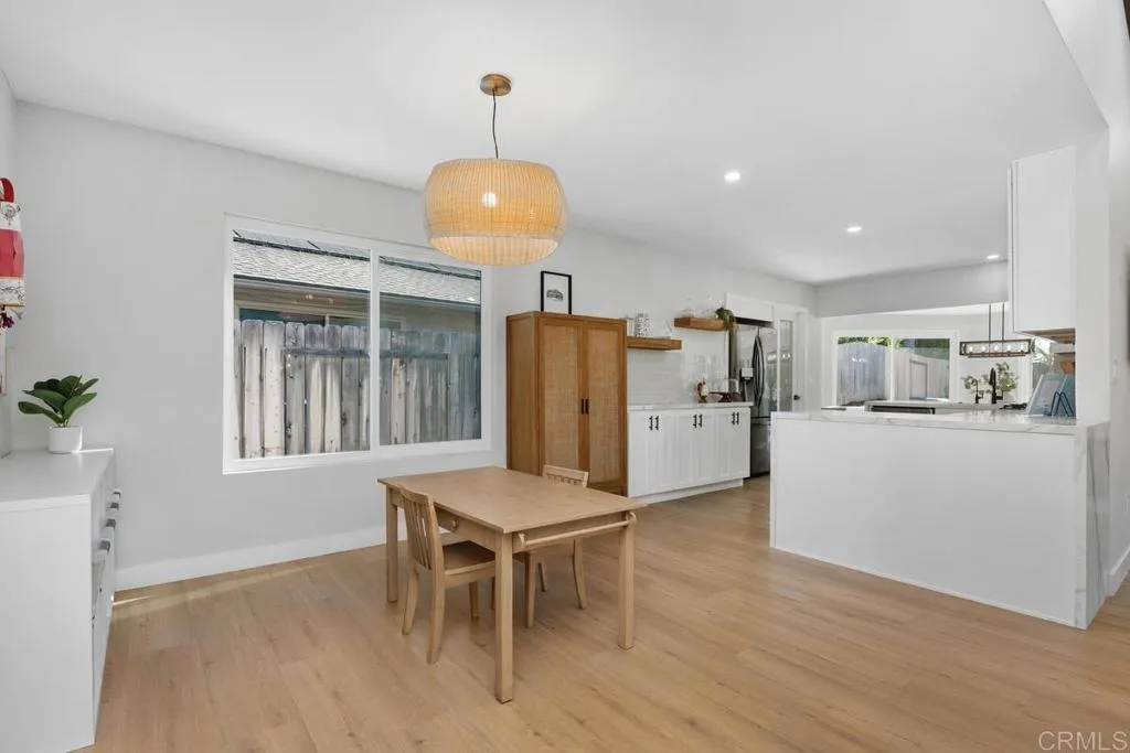 https://cdn.realtyfeed.com/cdn/127/306693113/9377aedcc4a7b1a8700da1f3a5cc5ef3.webp