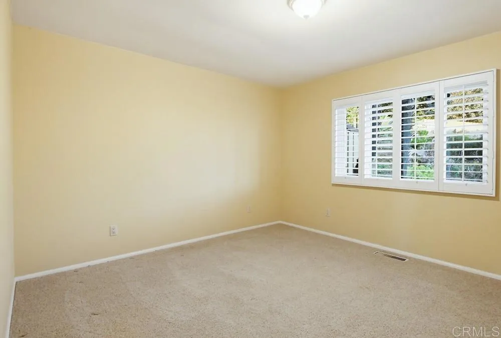 https://cdn.realtyfeed.com/cdn/127/306693114/d9e831c2c831b4ed2592d46c3ad5fd36.webp