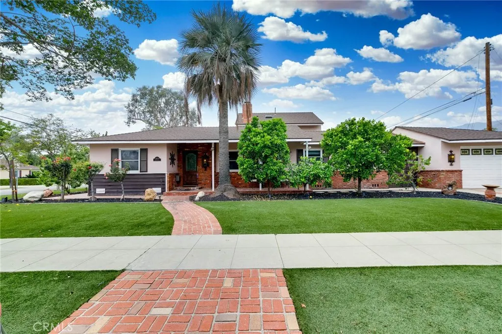 Azusa, CA 91702