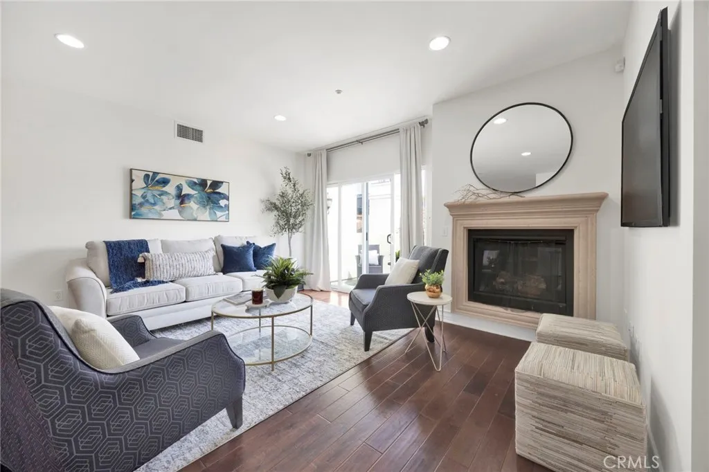 1726 Bentley Avenue UNIT PH3, Los Angeles, CA, 90025