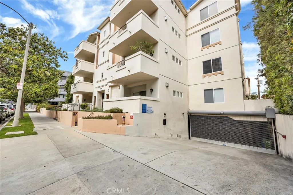 1726 Bentley Avenue UNIT PH3, Los Angeles, CA, 90025