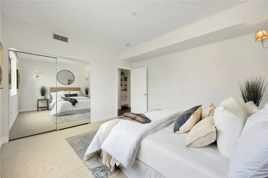 1726 Bentley Avenue UNIT PH3, Los Angeles, CA, 90025