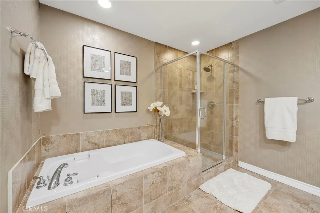 1726 Bentley Avenue UNIT PH3, Los Angeles, CA, 90025