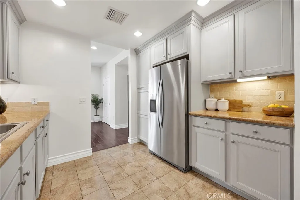 1726 Bentley Avenue UNIT PH3, Los Angeles, CA, 90025