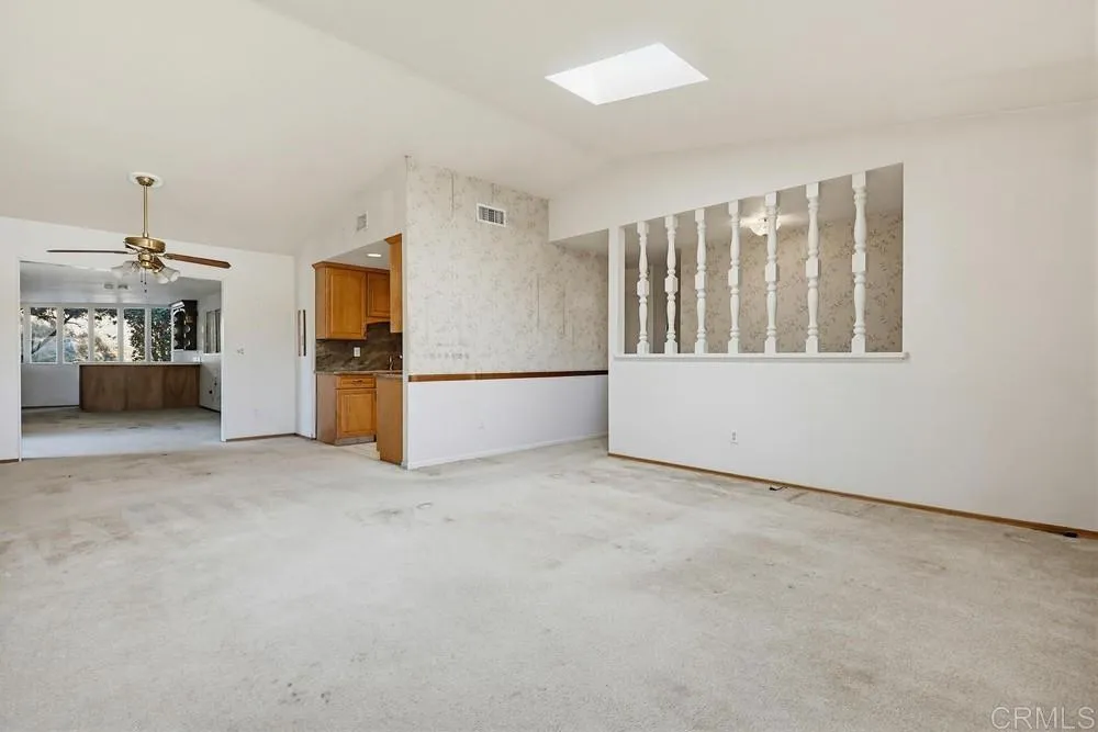 https://cdn.realtyfeed.com/cdn/127/306693297/0379746bf98ef6daa173f63494c7e215.webp