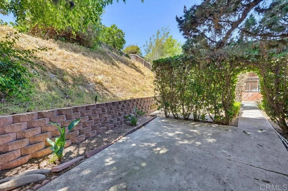 https://cdn.realtyfeed.com/cdn/127/306693297/bd9ee3f23474a18af1af3e529d3e74a8.webp