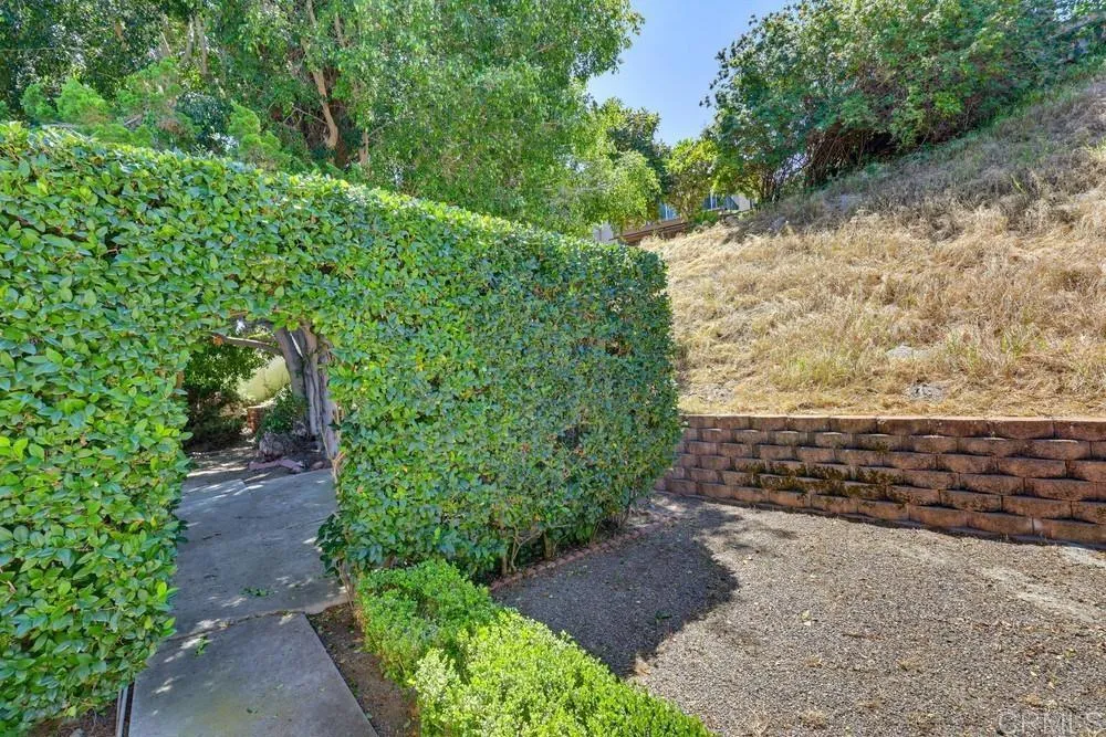 https://cdn.realtyfeed.com/cdn/127/306693297/cc6b634ca73804363df1e9879ac0dd7a.webp