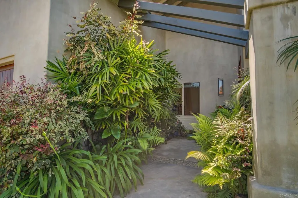 https://cdn.realtyfeed.com/cdn/127/306693298/050fceee5d046161082ac757a40b8212.webp