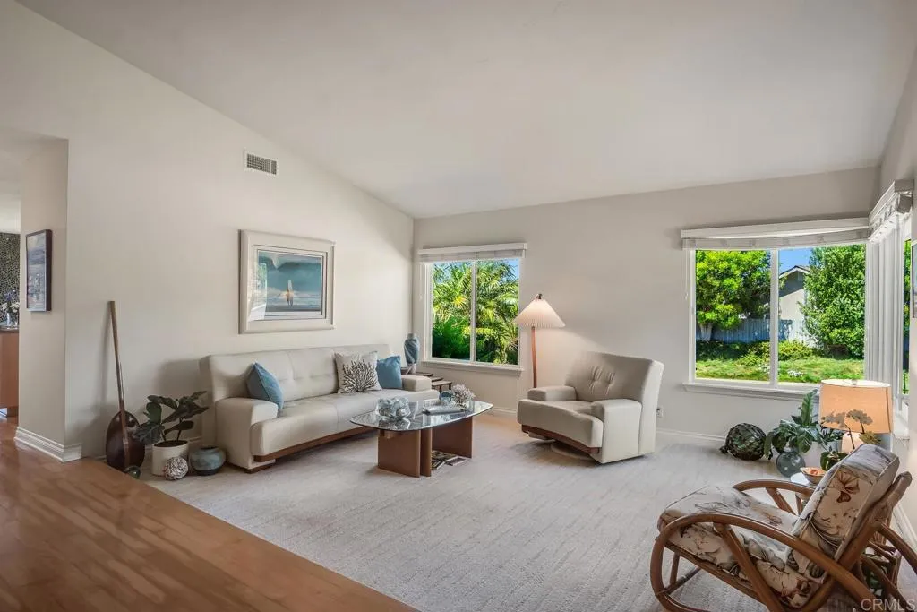 https://cdn.realtyfeed.com/cdn/127/306693298/2f9f39c09589ed44c21307f6d792b2c9.webp