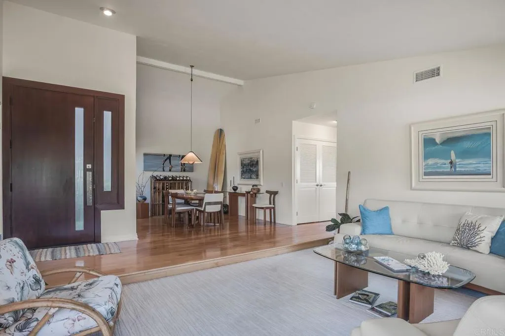 https://cdn.realtyfeed.com/cdn/127/306693298/4c3d9454a58966b0ea793fe8772b7c73.webp