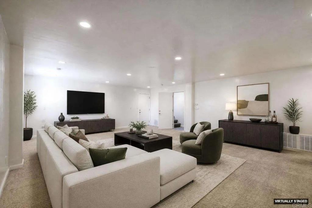 https://cdn.realtyfeed.com/cdn/127/306693308/45cc3d51a52b83dd15cabf20907e1faf.webp