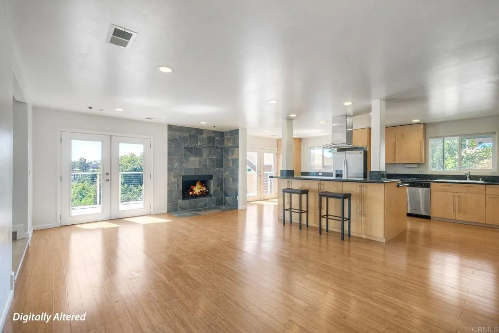 https://cdn.realtyfeed.com/cdn/127/306693308/b3e161d4582b6ba9855aa91c3b0ebe9f.webp