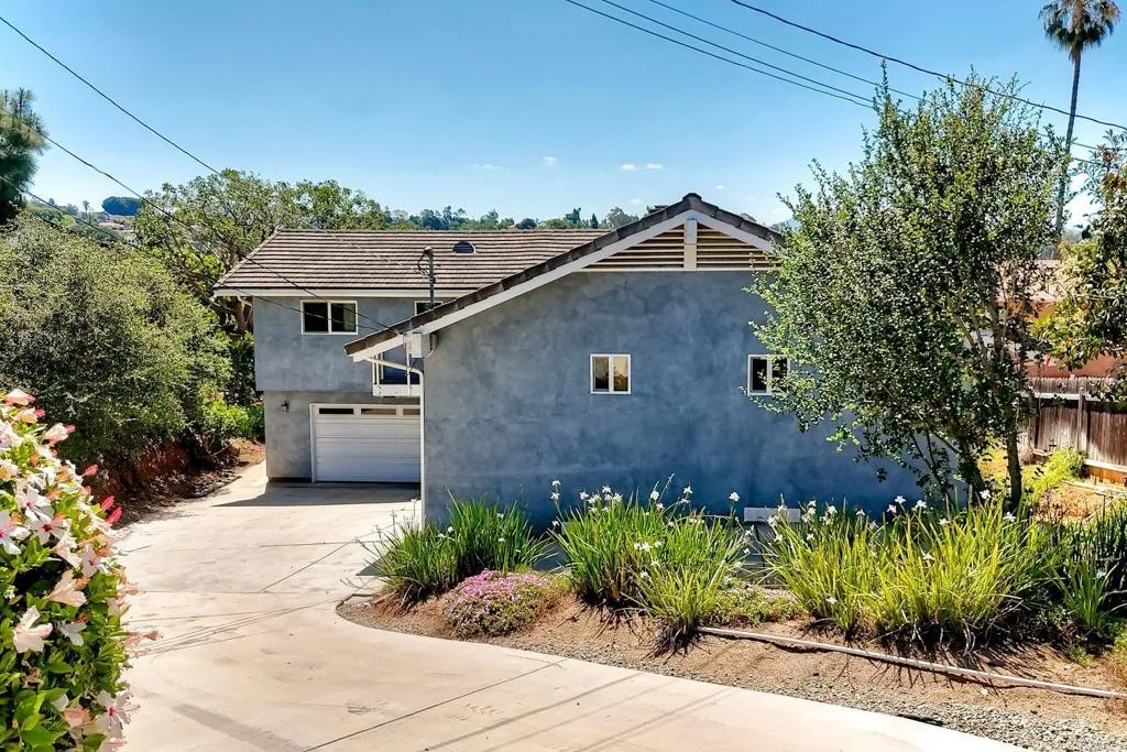 https://cdn.realtyfeed.com/cdn/127/306693308/f7d5866f512f955874aa68a5105ce5cd.webp