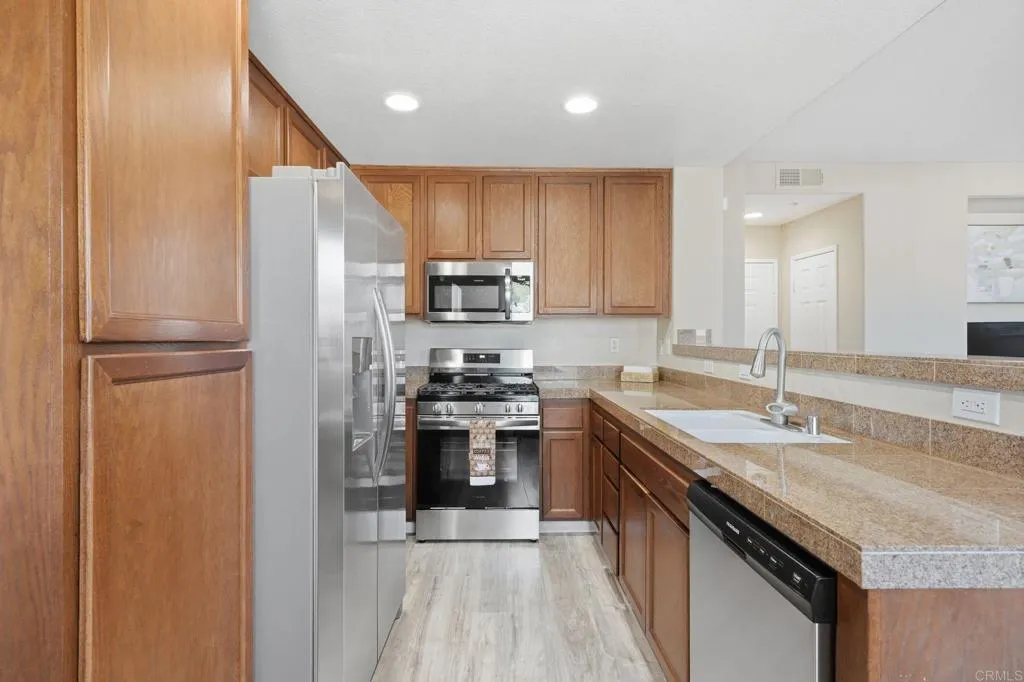 https://cdn.realtyfeed.com/cdn/127/306693310/340060db0cd94e2f8ee80667118a4163.webp