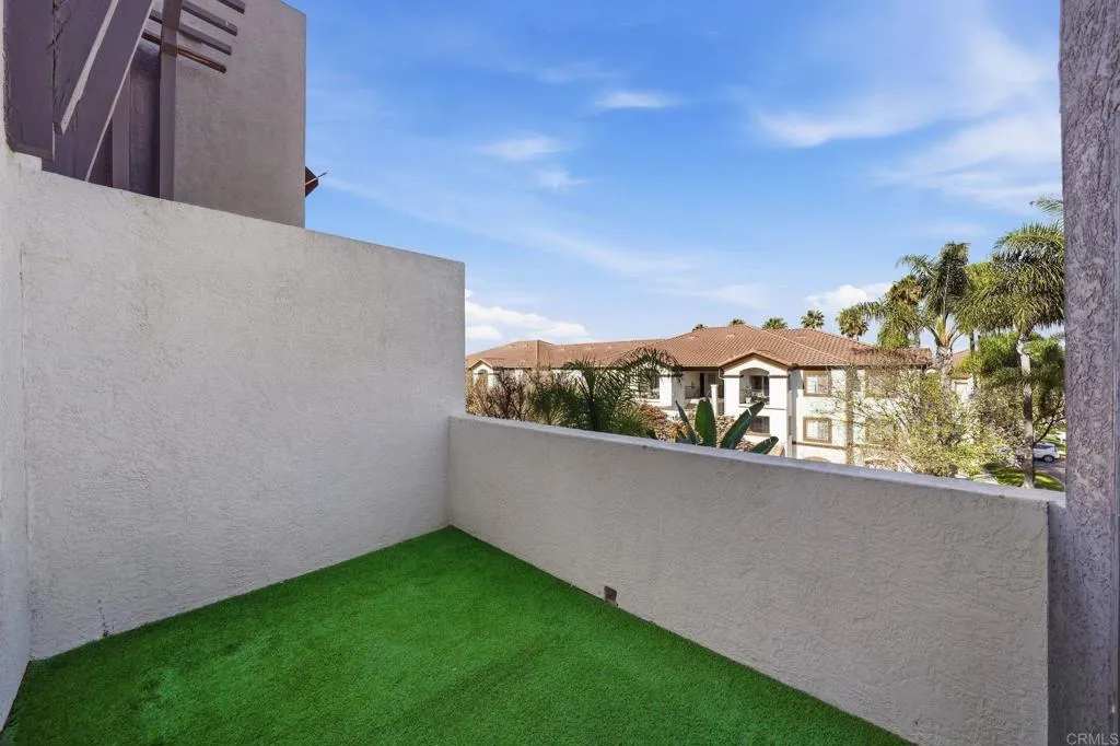 https://cdn.realtyfeed.com/cdn/127/306693310/664f845d5ed7ab993981e651c5809b70.webp