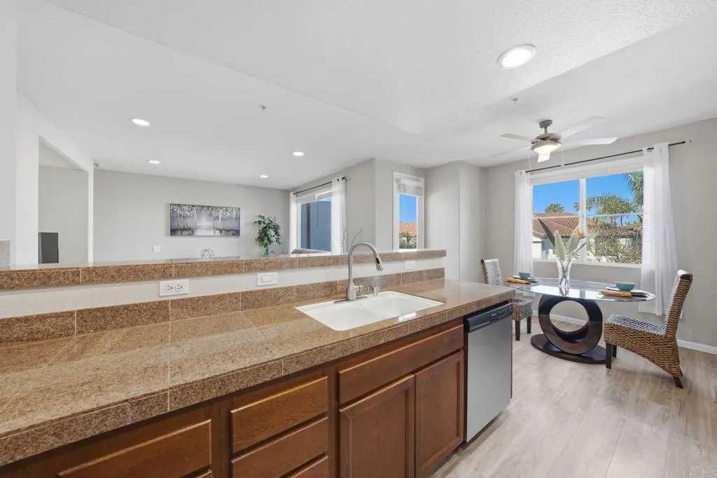 https://cdn.realtyfeed.com/cdn/127/306693310/e3da784cdf4eade597c7fa79dfe9fcb4.webp