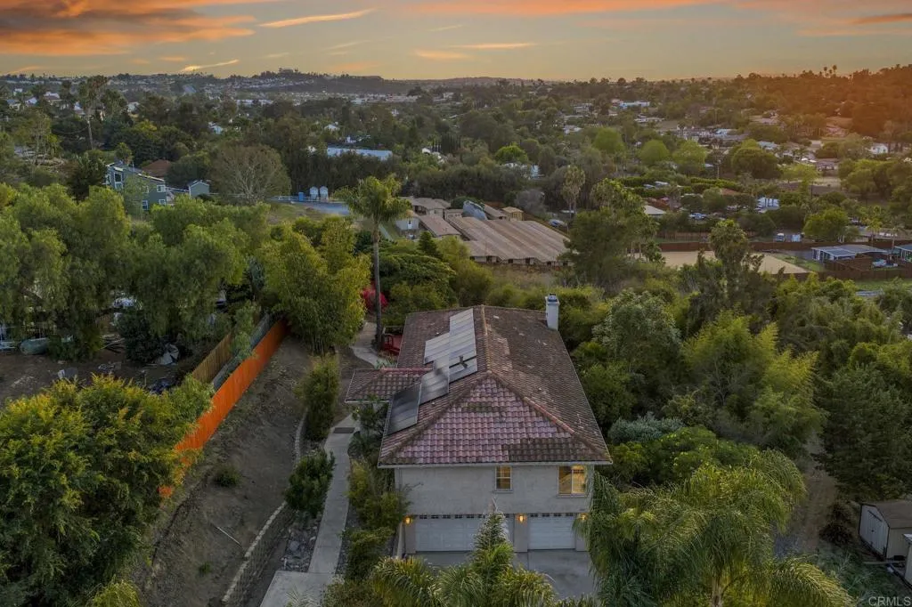 https://cdn.realtyfeed.com/cdn/127/306693370/2519562d13c5e4c0c110b3221b3ad595.webp