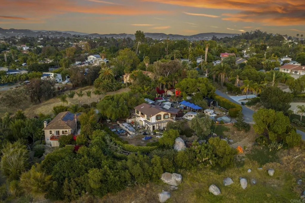 https://cdn.realtyfeed.com/cdn/127/306693370/35bce49744e168463f9080c36d85e30d.webp