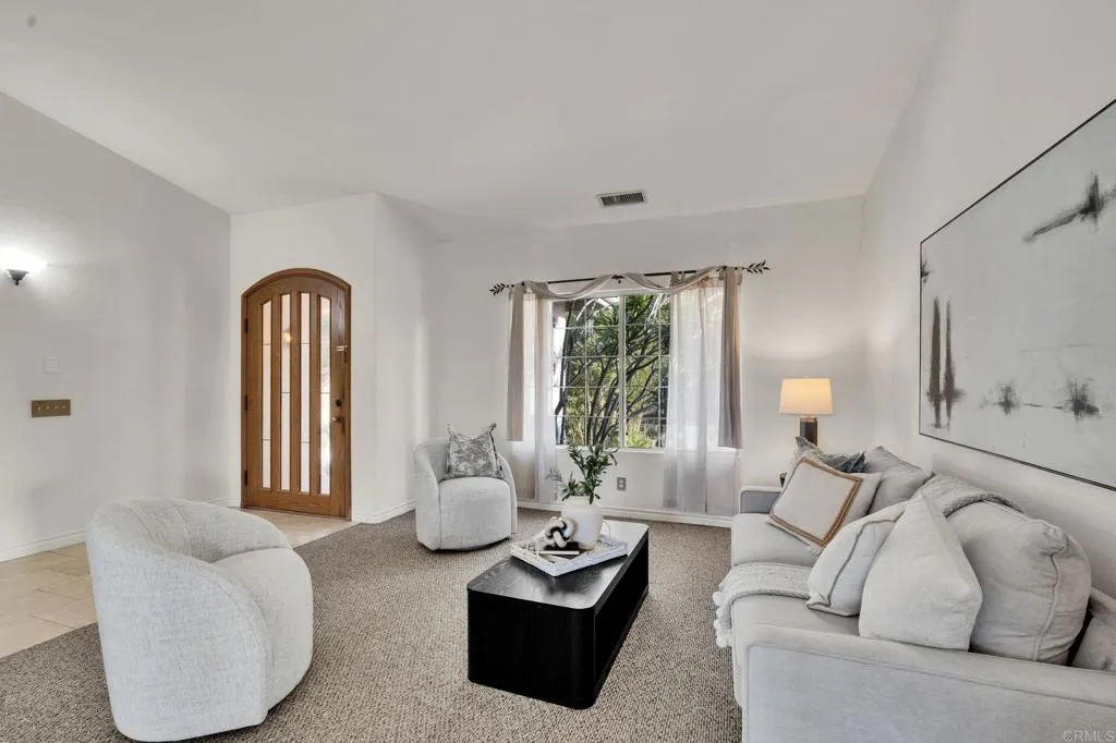 https://cdn.realtyfeed.com/cdn/127/306693370/831ed7d6a1ed6ab65a77f64f3021911e.webp