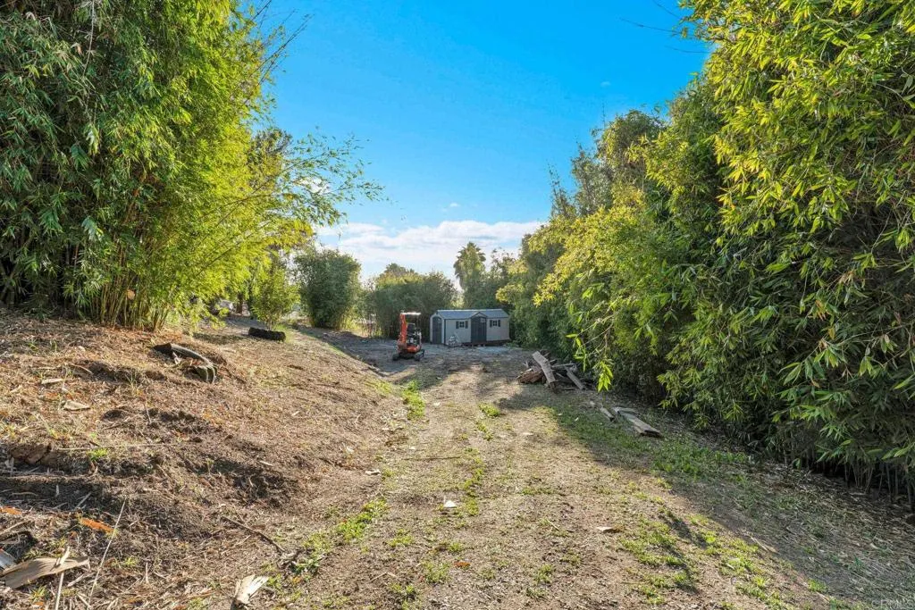 https://cdn.realtyfeed.com/cdn/127/306693370/9ab7ffdfea16cb5fa0150fcd1ecf6f74.webp