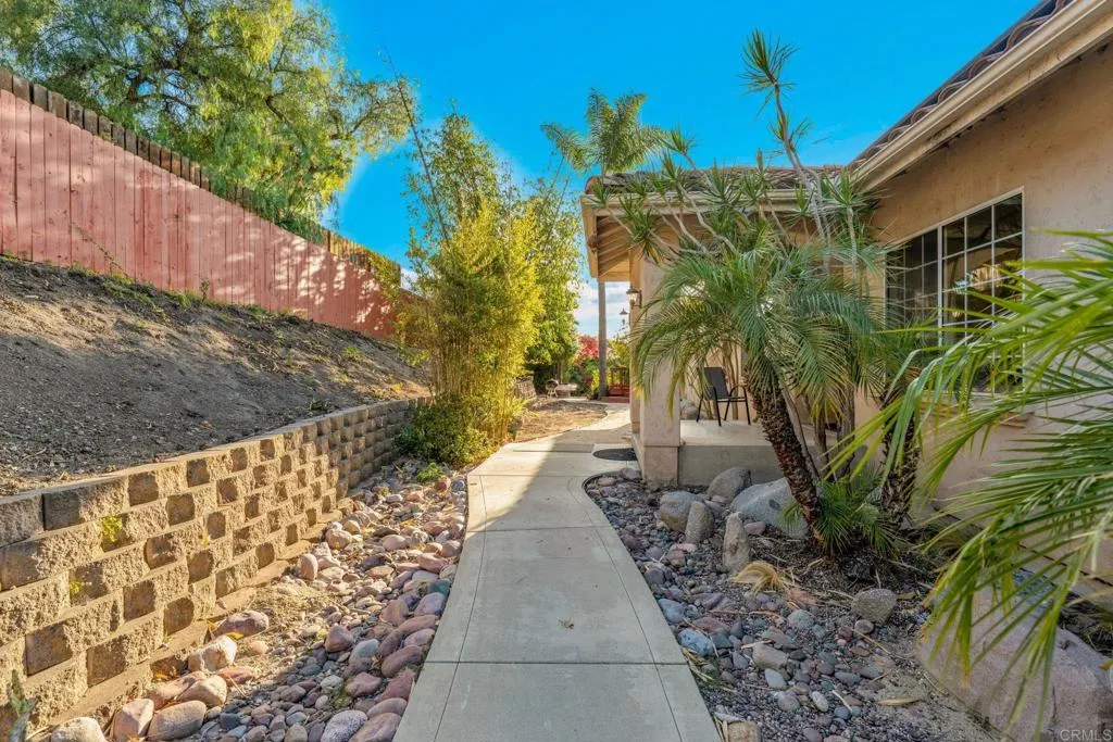 https://cdn.realtyfeed.com/cdn/127/306693370/a69fed180aa35bc3f87905a0263bcad7.webp