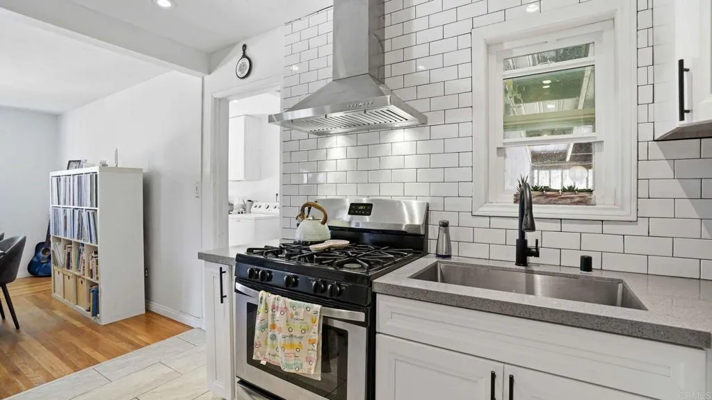 https://cdn.realtyfeed.com/cdn/127/306693374/4c9f9be54ef1840511a66026b91ad80f.webp