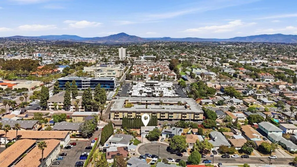 https://cdn.realtyfeed.com/cdn/127/306693374/927138c05f533f2350db14cebde891ca.webp