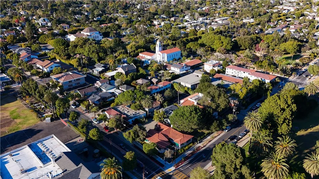 103 Micheltorena Street, Santa Barbara, CA, 93101