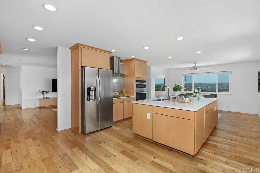 https://cdn.realtyfeed.com/cdn/127/306693398/0dc9abb0556717e2811e390a534a2590.webp