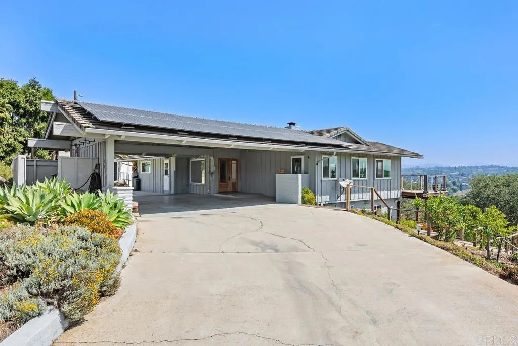 Fallbrook, CA 92028
