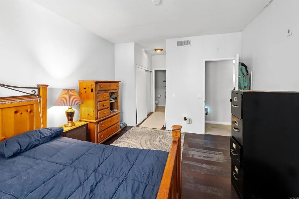 2050 camino de la reina UNIT 203, San Diego, CA, 92108