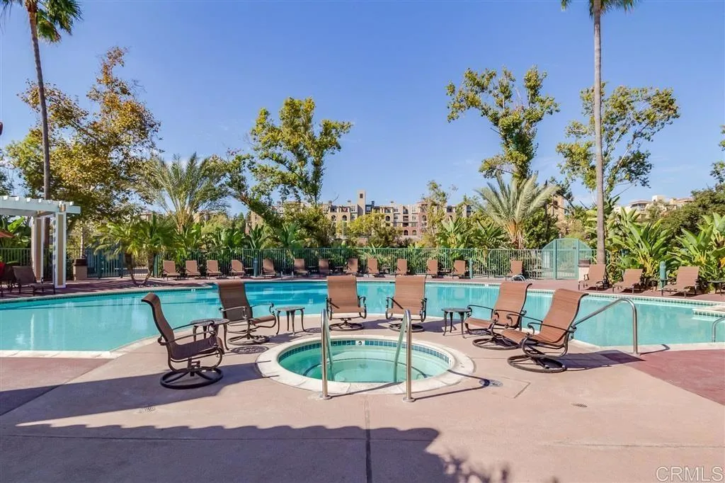 2050 camino de la reina UNIT 203, San Diego, CA, 92108
