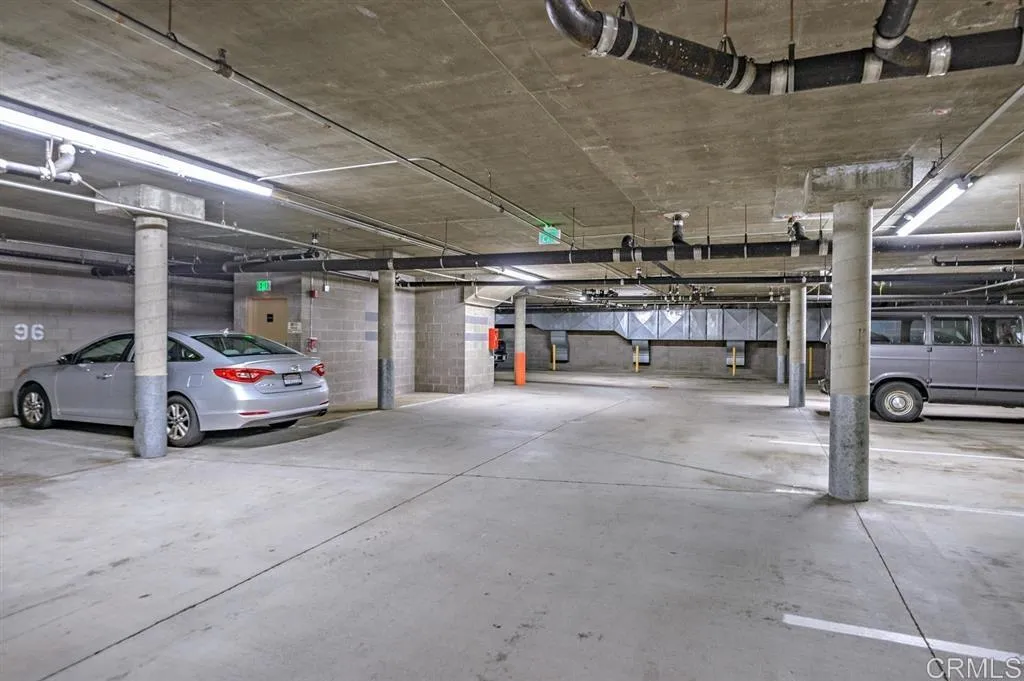 2050 camino de la reina UNIT 203, San Diego, CA, 92108